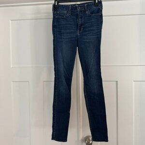 Hollister Ultra High-Rise Super Skinny Jeans Women’s Size 5R (W27 L30) Dark Wash